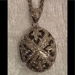 Necklace - Beautiful Sterling Silver Locket